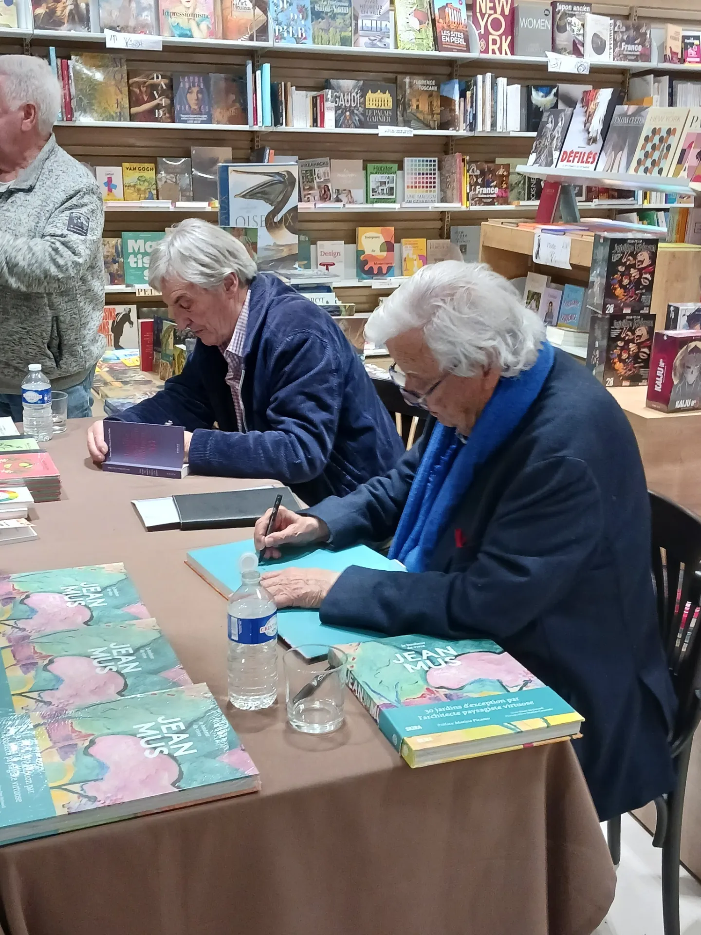 Dialogue entre Jean Mus & Jean-Claude Ellena-649591457_1337106025112365_447308019289015022_n