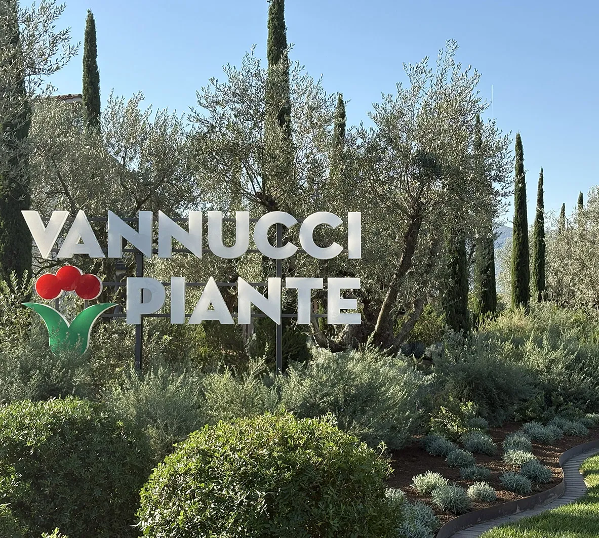 L'atelier Jean Mus & Cie redessine la Toscane pour Vannucci Piante